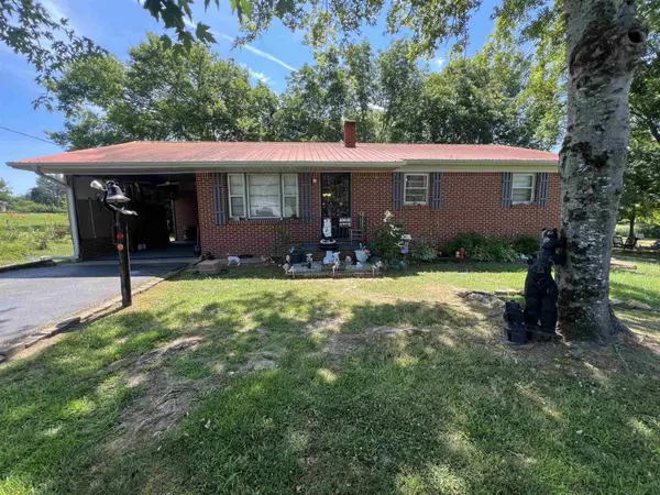 135 ANGOTTI RD, Crump, TN 38327