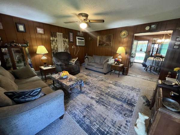 135 ANGOTTI RD, Crump, TN 38327