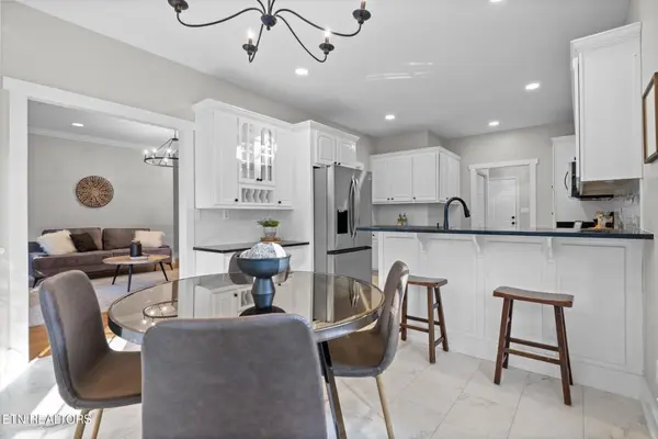 914 Olsen Ave, Signal Mountain, TN 37377
