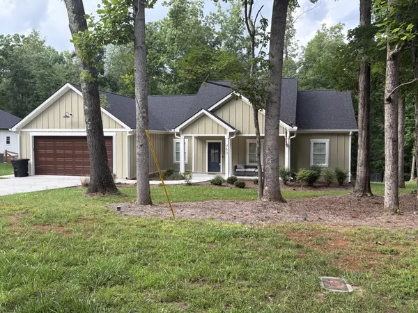 763 Hasty Ln, Estill Springs, TN 37330