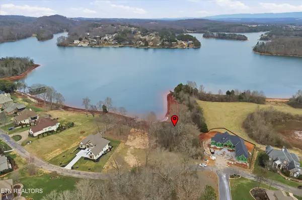 370 Cormorant Drive, Vonore, TN 37885