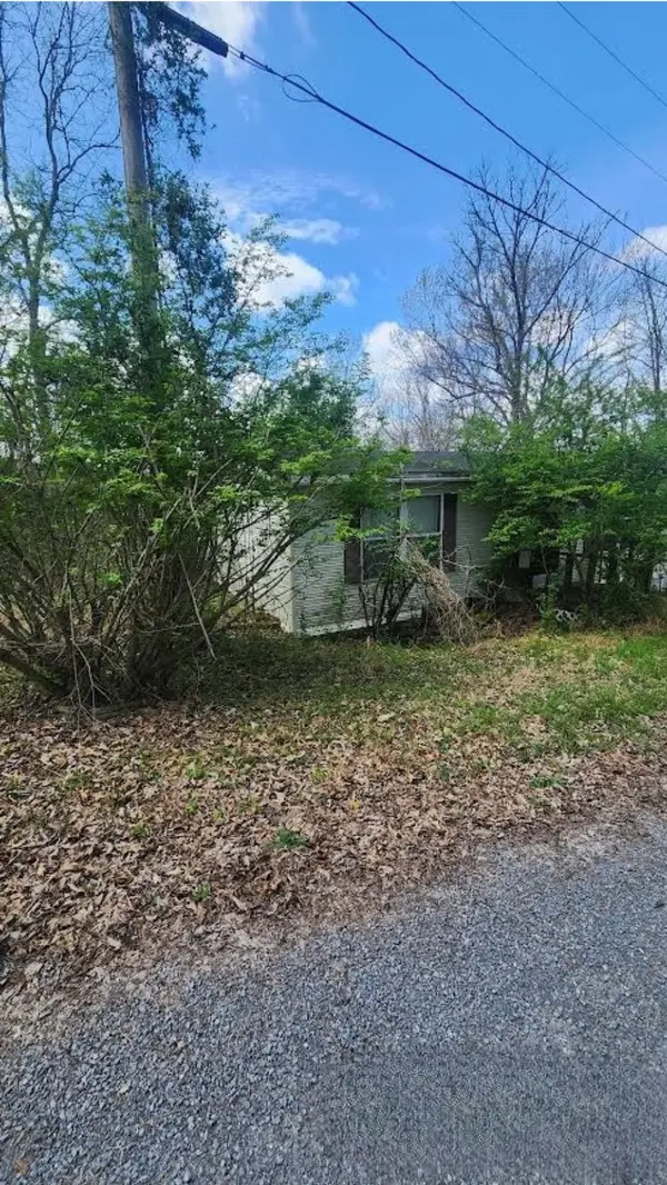 320 Hilltop Ln, Gainesboro, TN 38562