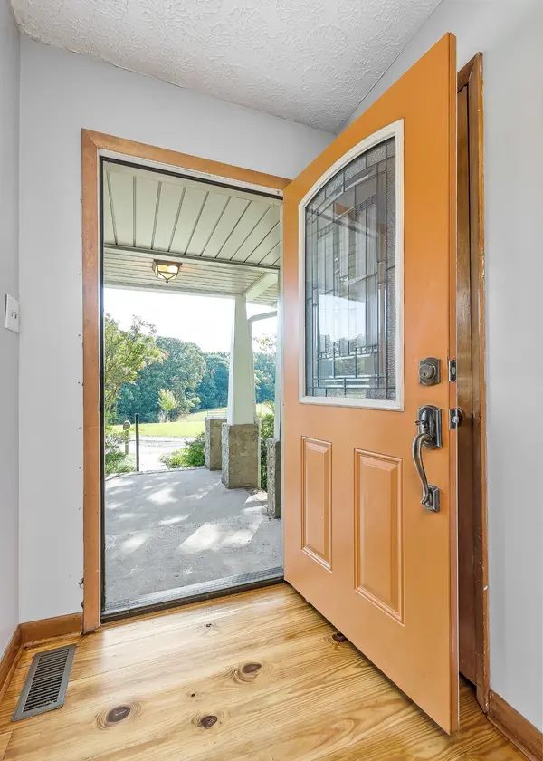 571 Larry Davis St, Spencer, TN 38585