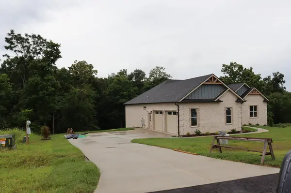1534 Buck Ridge Ct, Cunningham, TN 37052