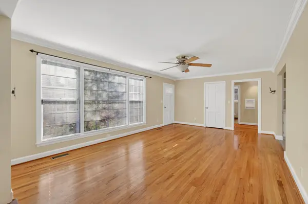 2319 McGavock Pike, Nashville, TN 37216