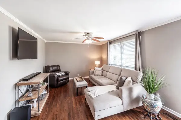 303 Garrett Dr, Nashville, TN 37211