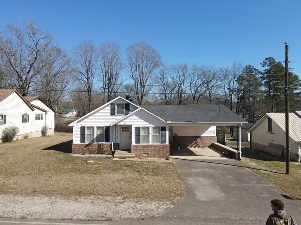 220 Jennings Ave, Parsons, TN 38363