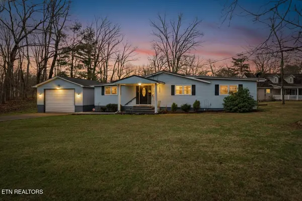 8217 Cherokee Tr, Crossville, TN 38572