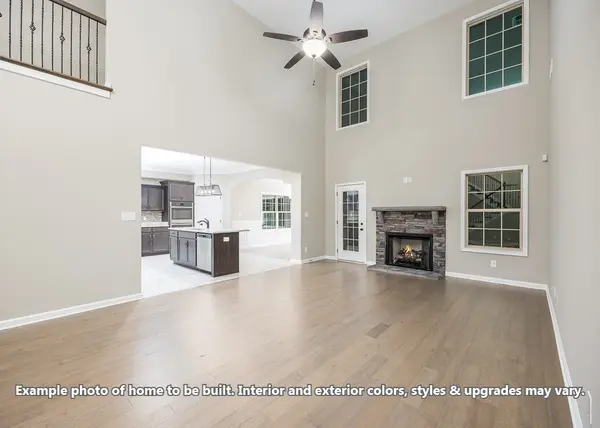 819 Fairgreen Ct, Clarksville, TN 37043