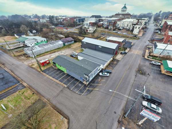 217 E Jefferson St, Pulaski, TN 38478