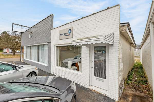 217 E Jefferson St, Pulaski, TN 38478