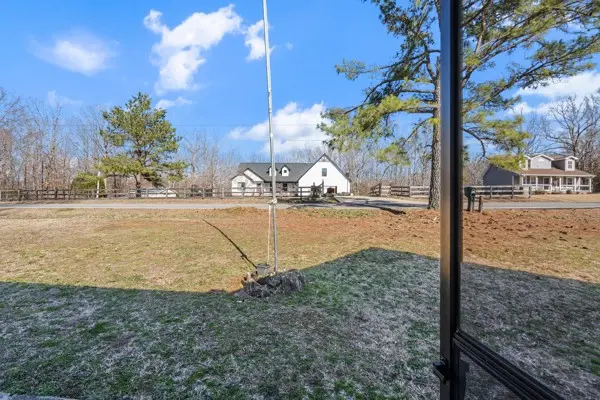 5805 Washer Rd, Lyles, TN 37098