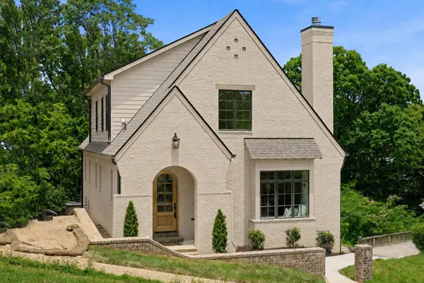 1037 Garnett Avenue, Chattanooga, TN 37405
