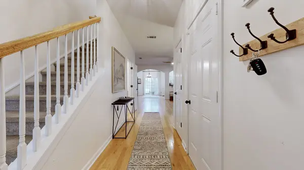 1367 Crown Point Pl, Nashville, TN 37211