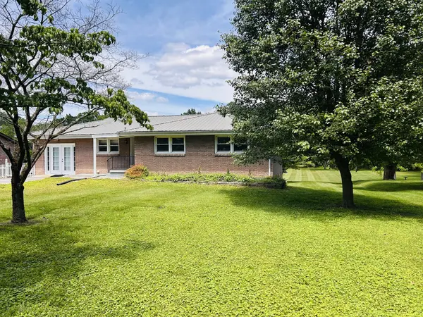 1301 Sycamore Dr, Manchester, TN 37355