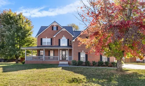 810 Fire Break Dr, Clarksville, TN 37040