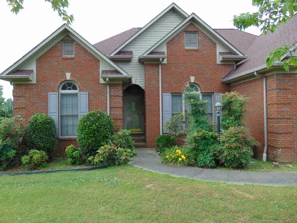 17 Eastridge Rd, Fayetteville, TN 37334