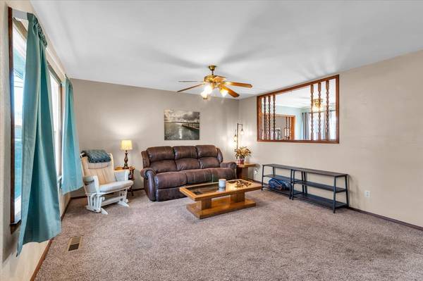 1001 Henley St, Decherd, TN 37324