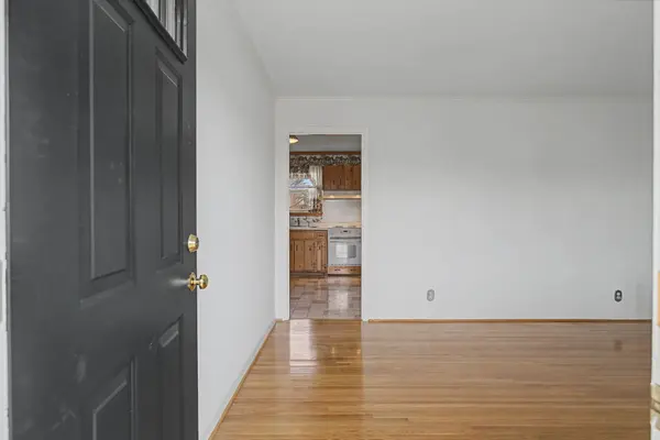 492 Sunliner Dr, Nashville, TN 37209