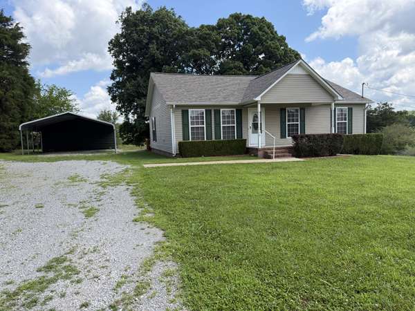 70 Dunn Leoma Rd, Leoma, TN 38468