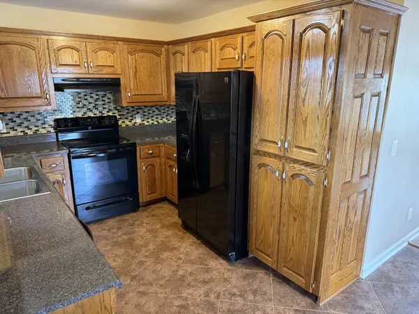 70 Dunn Leoma Rd, Leoma, TN 38468