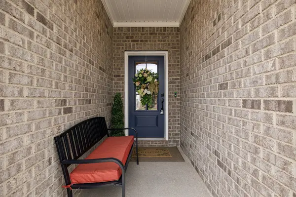206 Woodhall Ct, White House, TN 37188