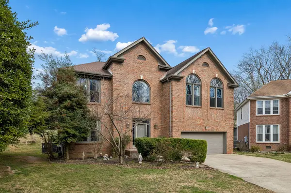 2213 S Ashford Ct, Nashville, TN 37214