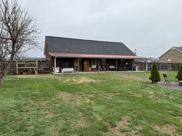 1002 Spire Way Dr, Castalian Springs, TN 37031