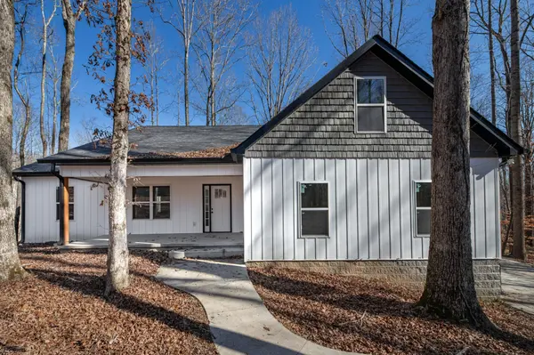 72 Periwinkle Path, Leoma, TN 38468