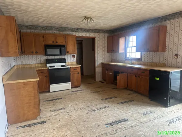 15995 Greenville Rd, Hopkinsville, KY 42240