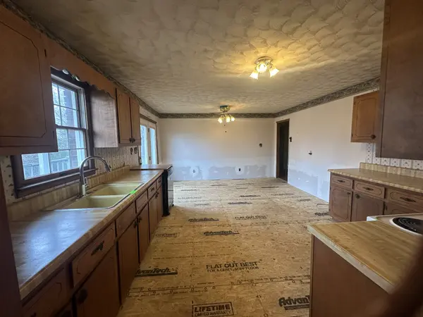 15995 Greenville Rd, Hopkinsville, KY 42240