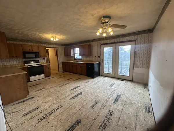 15995 Greenville Rd, Hopkinsville, KY 42240