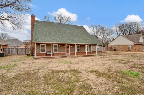 582 BRINSLEY DR, Collierville, TN 38017
