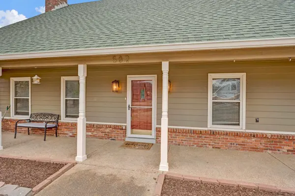 582 BRINSLEY DR, Collierville, TN 38017