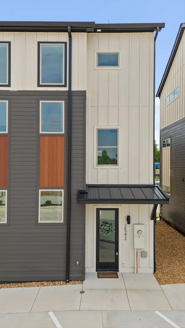 2542 E 18th Street, Chattanooga, TN 37404