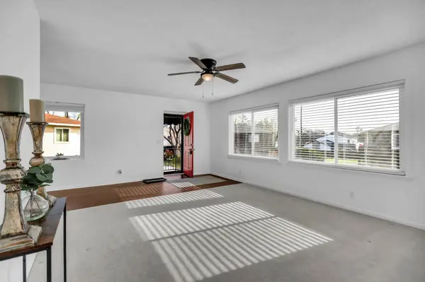 250 Donna Dr #4D, Hendersonville, TN 37075