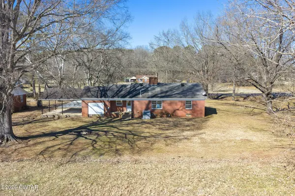 18810 Main St #W, Huntingdon, TN 38344