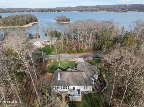 180 E Shore Drive, Rockwood, TN 37854
