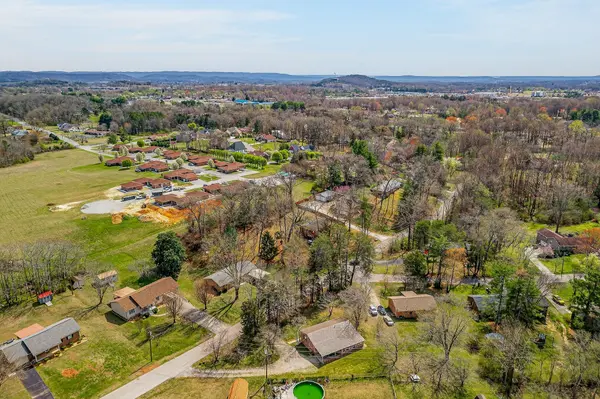 1423 Shadow Ln, Cookeville, TN 38501
