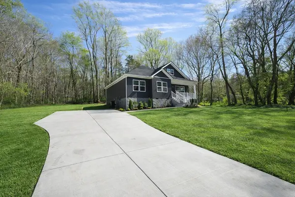 222 Todd St, Charlotte, TN 37036