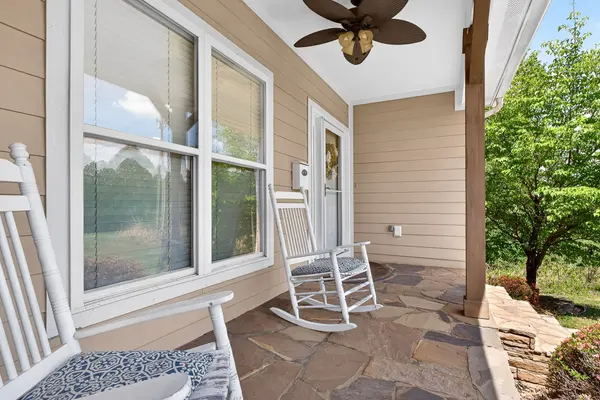 1175 W Hutchins Bend Rd, Sparta, TN 38583