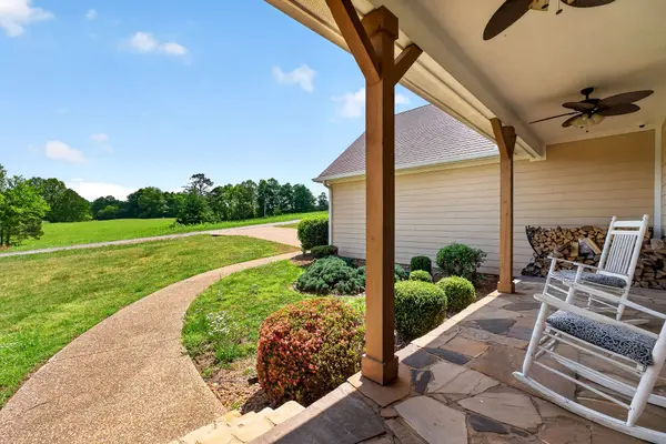 1175 W Hutchins Bend Rd, Sparta, TN 38583