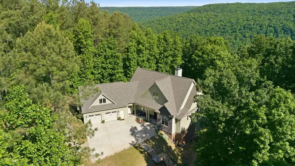 460 Cross Creek Dr, South Pittsburg, TN 37380