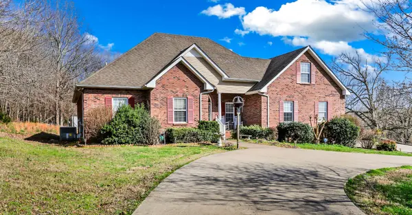 2410 Dunbar Rd, Woodlawn, TN 37191