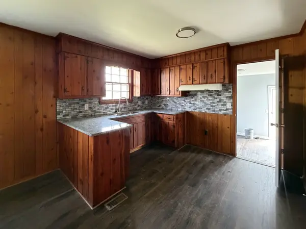 17650 Dawson Springs Rd, Dawson Springs, KY 42408