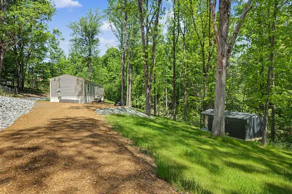 116 Lee Ln, Big Rock, TN 37023