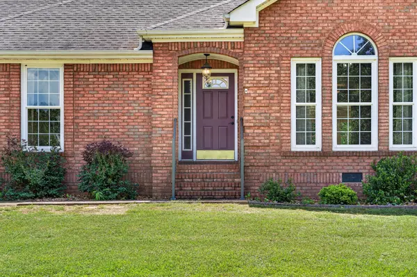 108 N Scenic Shore Dr, Dover, TN 37058