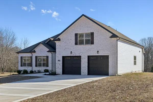 1630 Parchman Rd, Clarksville, TN 37040