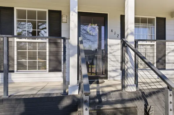 412 Eisenhower Dr, Ashland City, TN 37015