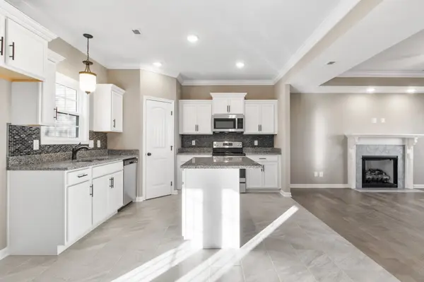1286 Mourning Cloak Dr, Clarksville, TN 37043